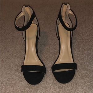 Black Open Toed Heel 🖤